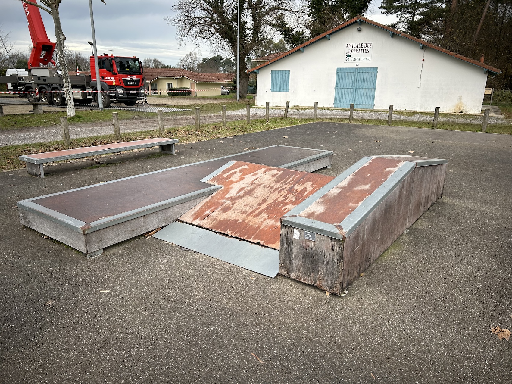 Saint-Julien-en-Born skatepark